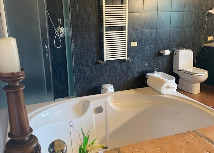 Le Ginestre B&B 살라바간자