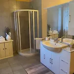 Le Ginestre Bed and breakfast 3*
