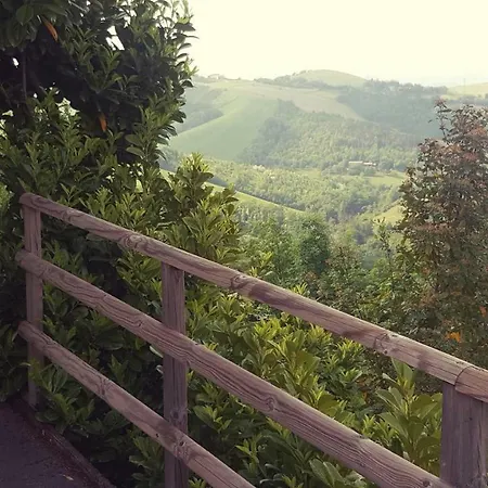 Le Ginestre Bed & Breakfast *