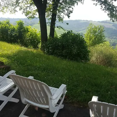 Le Ginestre Bed & Breakfast *